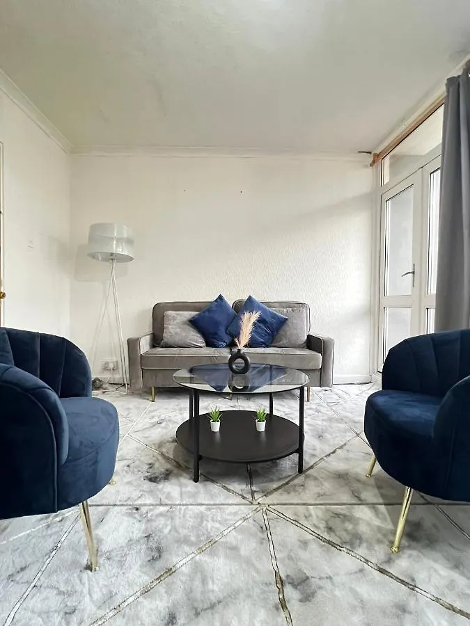 Entire 3 Bedroom Luxury Apartment In London With Private Balcony United Kingdom